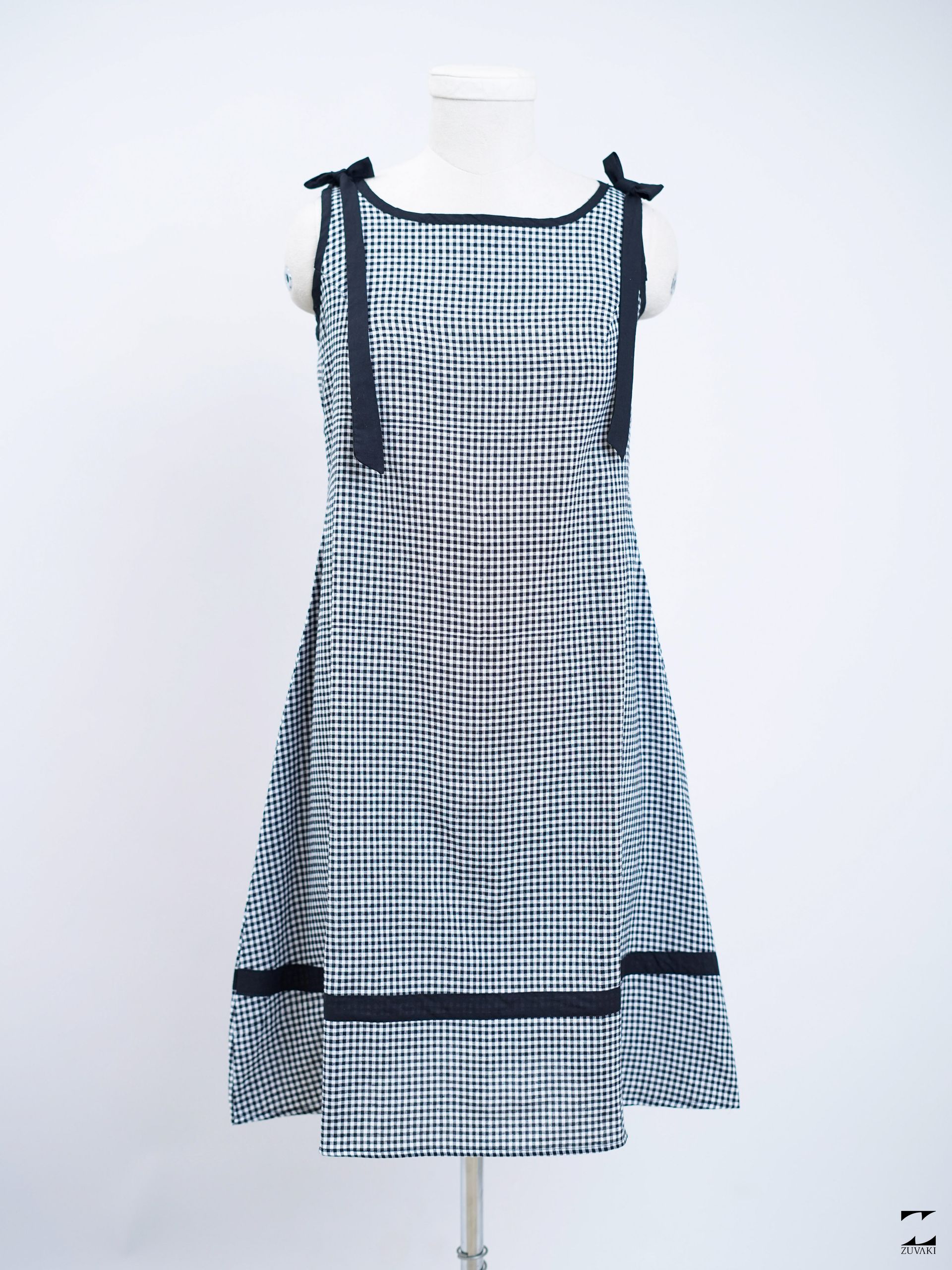 Noir bow dress
